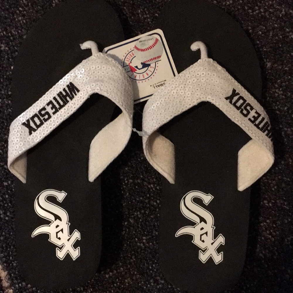 ⚾️🖤NWT🖤⚾️ Chicago White Sox Sandals